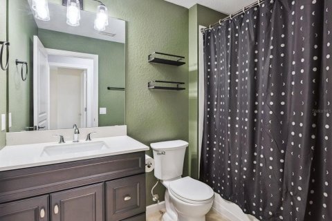 Townhouse in Windermere, Florida 3 bedrooms, 152.73 sq.m. № 2198652 - photo 21