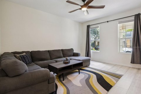 Townhouse in Windermere, Florida 3 bedrooms, 152.73 sq.m. № 2198652 - photo 7
