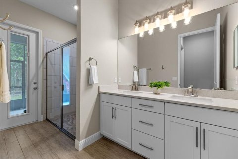 Casa en venta en Orlando, Florida, 5 dormitorios, 396.04 m2 № 1915518 - foto 21