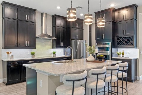 Casa en venta en Orlando, Florida, 5 dormitorios, 396.04 m2 № 1915518 - foto 6