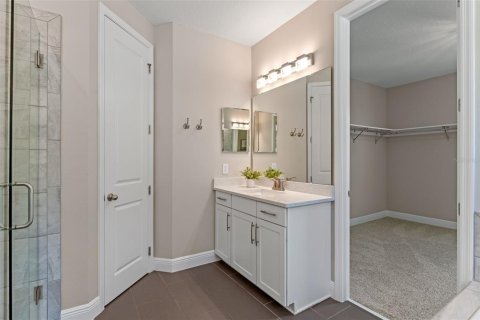 Casa en venta en Orlando, Florida, 5 dormitorios, 396.04 m2 № 1915518 - foto 28