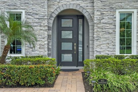 Casa en venta en Orlando, Florida, 5 dormitorios, 396.04 m2 № 1915518 - foto 2