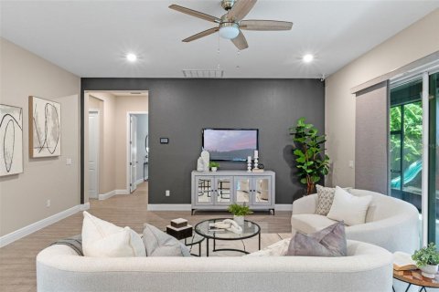 Casa en venta en Orlando, Florida, 5 dormitorios, 396.04 m2 № 1915518 - foto 9