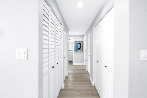 Condo in Clearwater, Florida, 2 bedrooms  № 1895157 - photo 28