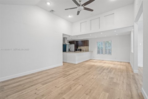 Casa en venta en Hollywood, Florida, 3 dormitorios, 128.02 m2 № 1989132 - foto 8