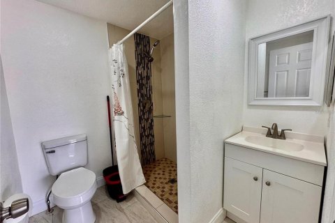 House in New Port Richey, Florida 3 bedrooms, 99.22 sq.m. № 1915172 - photo 16