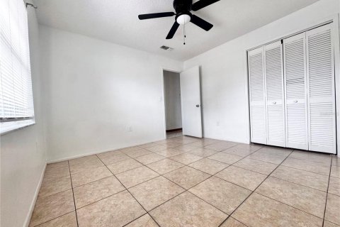 Townhouse in Kissimmee, Florida 2 bedrooms, 86.4 sq.m. № 1908342 - photo 10