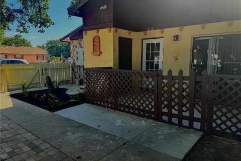 Townhouse in Kissimmee, Florida 2 bedrooms, 86.4 sq.m. № 1908342 - photo 1
