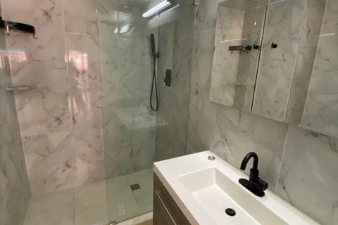 Touwnhouse à louer à Lauderhill, Floride: 2 chambres, 99.96 m2 № 2393244 - photo 16