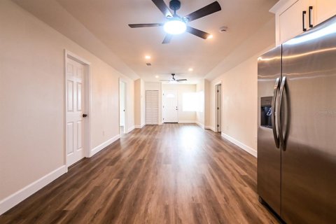 House in Tarpon Springs, Florida 3 bedrooms, 125.98 sq.m. № 2099086 - photo 17
