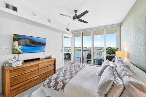 Condominio en venta en Miami, Florida, 3 dormitorios, 158.68 m2 № 1981994 - foto 23