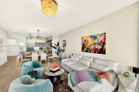 Condominio en venta en Miami, Florida, 3 dormitorios, 158.68 m2 № 1981994 - foto 15