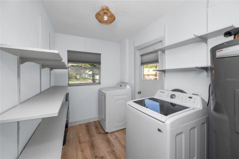 Снять в аренду виллу или дом в Семинол, Флорида 9 комнат, 129.04м2, № 1910656 - фото 22