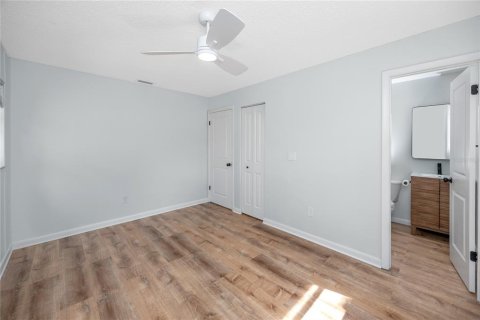 Снять в аренду виллу или дом в Семинол, Флорида 9 комнат, 129.04м2, № 1910656 - фото 24