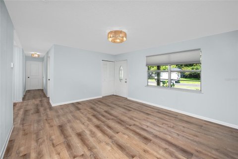 Снять в аренду виллу или дом в Семинол, Флорида 9 комнат, 129.04м2, № 1910656 - фото 9