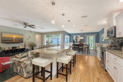 Casa en venta en Sarasota, Florida, 2 dormitorios, 143.81 m2 № 1886203 - foto 11