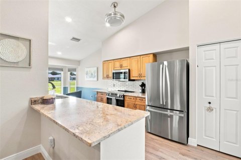 House in Trinity, Florida 2 bedrooms, 176.79 sq.m. № 2312919 - photo 14