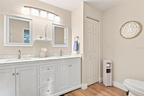House in Trinity, Florida 2 bedrooms, 176.79 sq.m. № 2312919 - photo 26