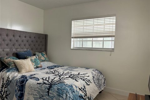 House in Key Largo, Florida 4 bedrooms, 185.62 sq.m. № 2001017 - photo 23