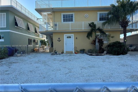 House in Key Largo, Florida 4 bedrooms, 185.62 sq.m. № 2001017 - photo 14