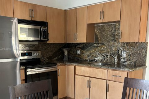 House in Key Largo, Florida 4 bedrooms, 185.62 sq.m. № 2001017 - photo 6