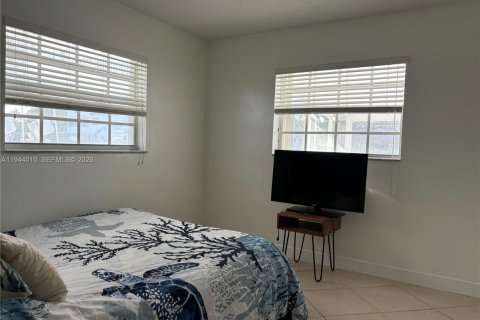 House in Key Largo, Florida 4 bedrooms, 185.62 sq.m. № 2001017 - photo 22