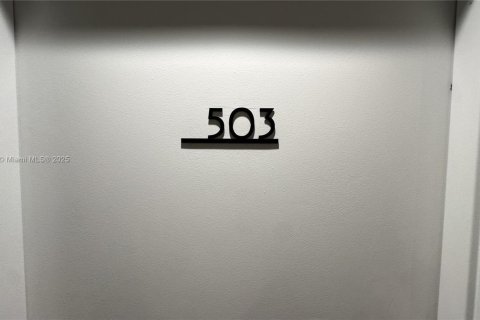 Condominio en venta en Bay Harbor Islands, Florida, 2 dormitorios, 123 m2 № 1954410 - foto 2