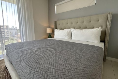 Condominio en venta en Bay Harbor Islands, Florida, 2 dormitorios, 123 m2 № 1954410 - foto 18