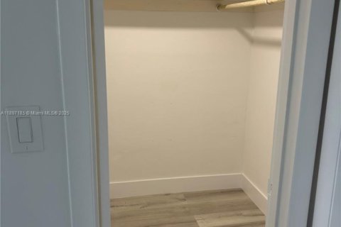 Снять в аренду кондоминиум в Авентура, Флорида 1 спальня, 70.88м2, № 1948732 - фото 6