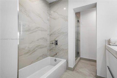 Villa ou maison à vendre à Boca Raton, Floride: 4 chambres, 257.43 m2 № 1950146 - photo 19