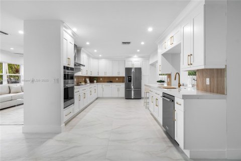 Villa ou maison à vendre à Boca Raton, Floride: 4 chambres, 257.43 m2 № 1950146 - photo 11