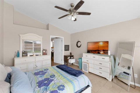 Villa ou maison à vendre à Sanford, Floride: 4 chambres, 175.68 m2 № 1909577 - photo 13