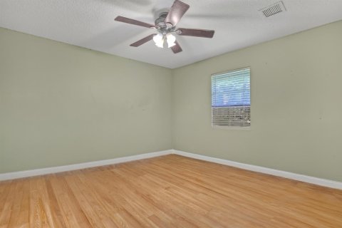House in Jupiter, Florida 4 bedrooms, 263.47 sq.m. № 2424760 - photo 26