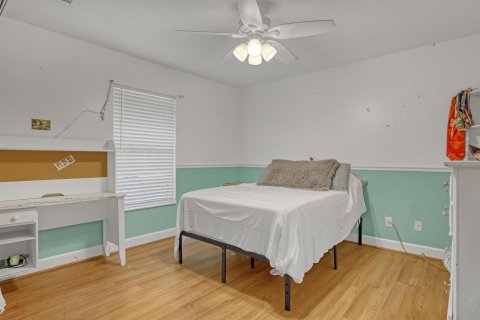 House in Jupiter, Florida 4 bedrooms, 263.47 sq.m. № 2424760 - photo 24