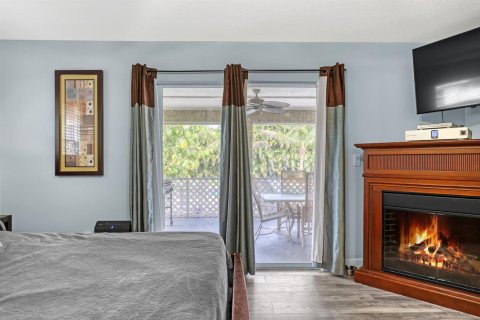 House in Jupiter, Florida 4 bedrooms, 263.47 sq.m. № 2424760 - photo 18
