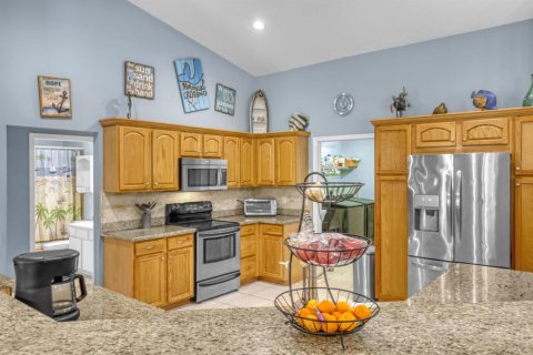 House in Jupiter, Florida 4 bedrooms, 263.47 sq.m. № 2424760 - photo 6