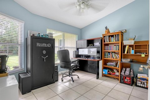 House in Jupiter, Florida 4 bedrooms, 263.47 sq.m. № 2424760 - photo 28