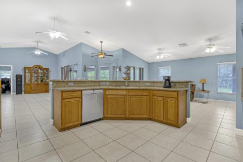 House in Jupiter, Florida 4 bedrooms, 263.47 sq.m. № 2424760 - photo 5