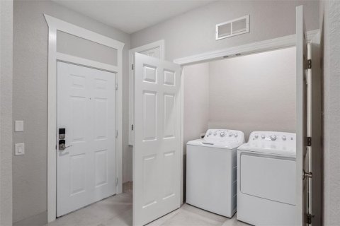 Condominio en venta en Orlando, Florida, 3 dormitorios, 131.18 m2 № 2267170 - foto 16