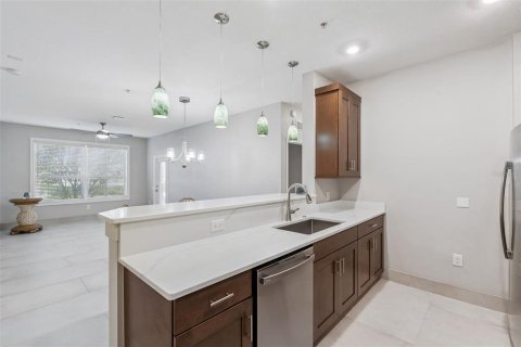 Condominio en venta en Orlando, Florida, 3 dormitorios, 131.18 m2 № 2267170 - foto 3
