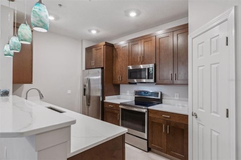 Condominio en venta en Orlando, Florida, 3 dormitorios, 131.18 m2 № 2267170 - foto 2