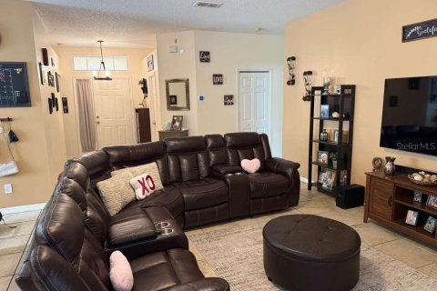 Villa ou maison à vendre à Apopka, Floride: 3 chambres, 168.15 m2 № 2219570 - photo 4