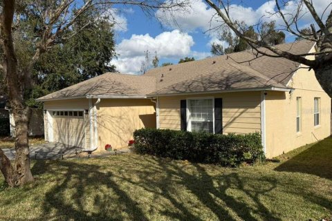 House in Apopka, Florida 3 bedrooms, 168.15 sq.m. № 2219570