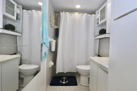 Снять в аренду кондоминиум в Авентура, Флорида 1 спальня, 71.35м2, № 1977667 - фото 17