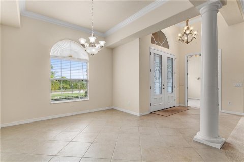 House in Tavares, Florida 4 bedrooms, 225.29 sq.m. № 1775447 - photo 8