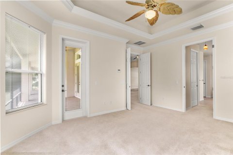 House in Tavares, Florida 4 bedrooms, 225.29 sq.m. № 1775447 - photo 23