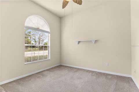 House in Tavares, Florida 4 bedrooms, 225.29 sq.m. № 1775447 - photo 11