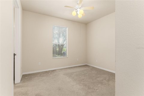 House in Tavares, Florida 4 bedrooms, 225.29 sq.m. № 1775447 - photo 29