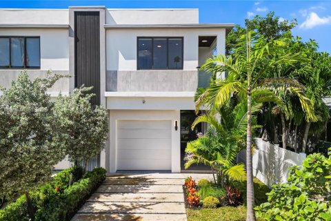 Touwnhouse à vendre à Fort Lauderdale, Floride: 3 chambres, 209.49 m2 № 1946973 - photo 3