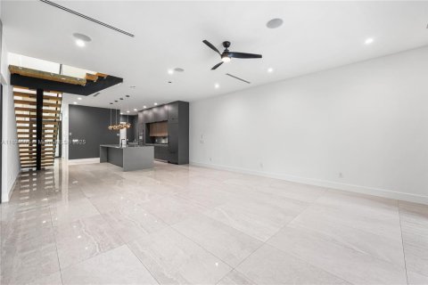 Touwnhouse à vendre à Fort Lauderdale, Floride: 3 chambres, 209.49 m2 № 1946973 - photo 8